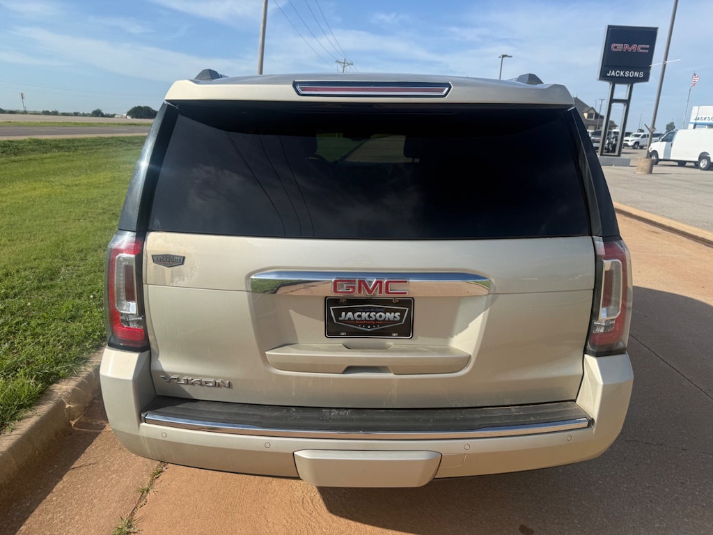 Used 2017 GMC Yukon Denali SUV