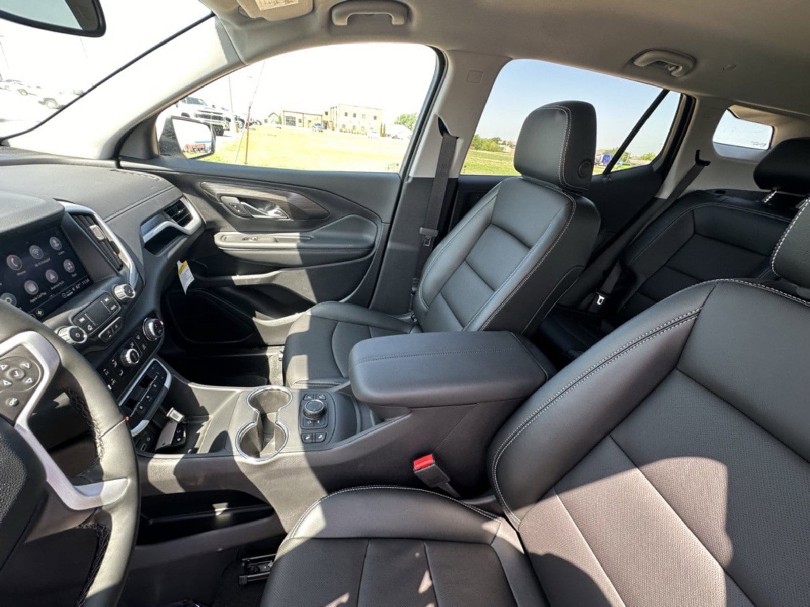 2024 GMC Terrain SLT - Photo 10