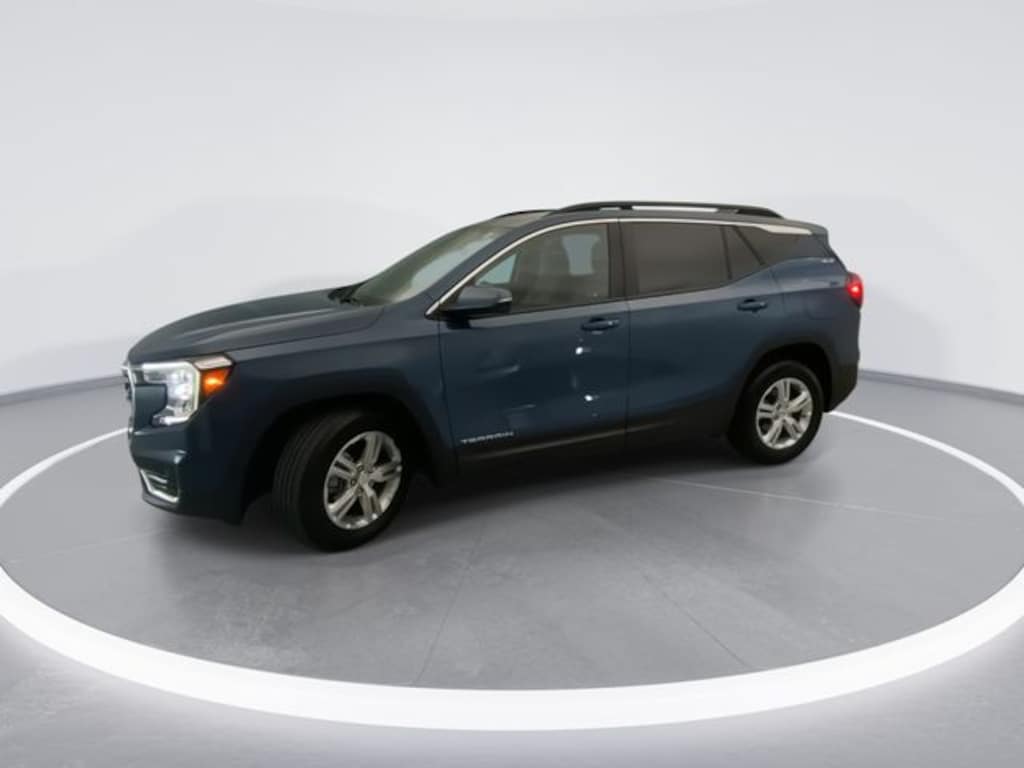Used 2024 GMC Terrain SLE SUV
