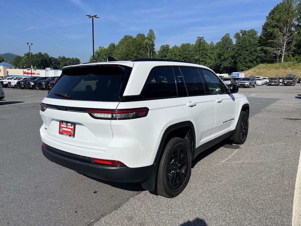 Used 2025 Jeep Grand Cherokee Altitude X Altitude X 4x4