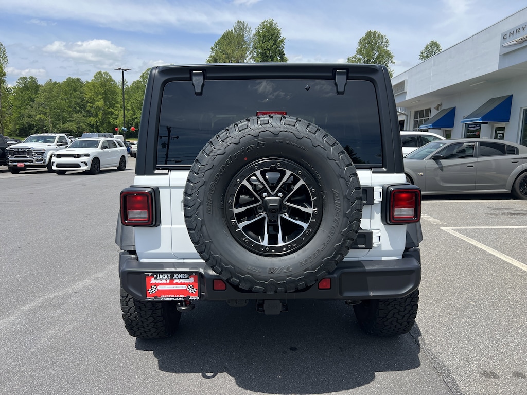 New 2026 Jeep Wrangler Sport Sport Utility