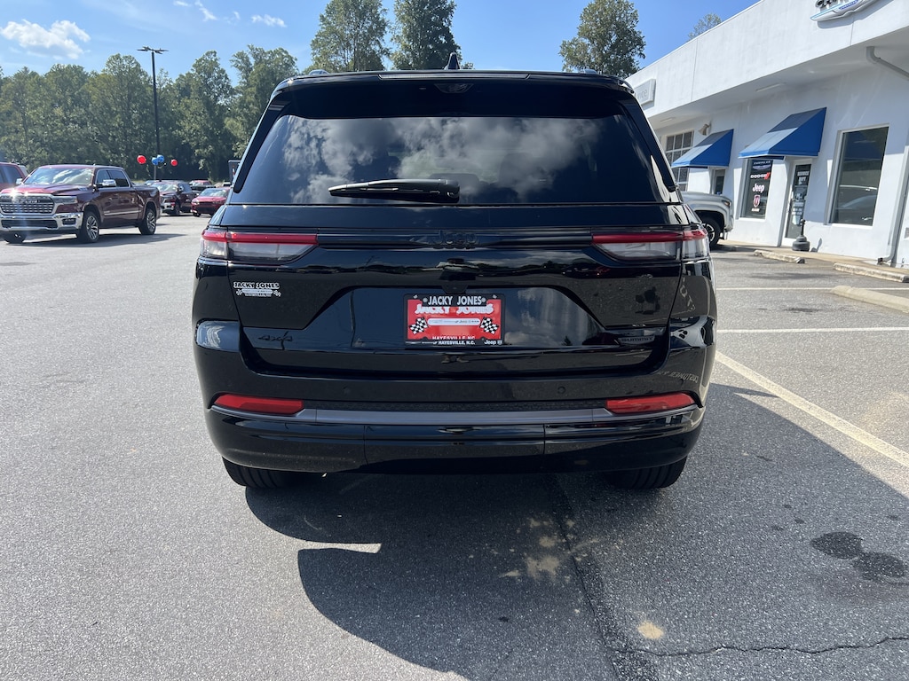 New 2027 Jeep Grand Cherokee Summit Sport Utility