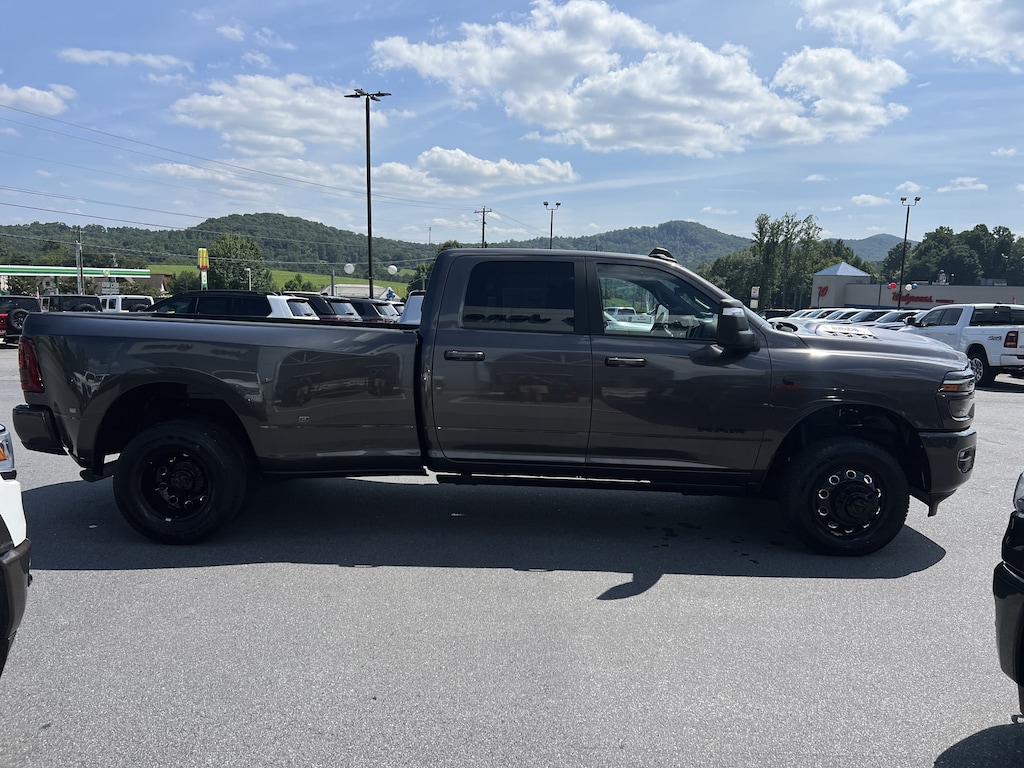 Used 2025 Ram 3500 Laramie Laramie 4x4 Crew Cab 8 Box