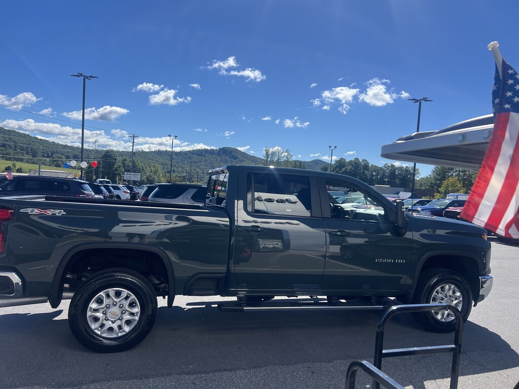 Used 2025 Chevrolet Silverado 2500HD LT 4WD Crew Cab 159 LT