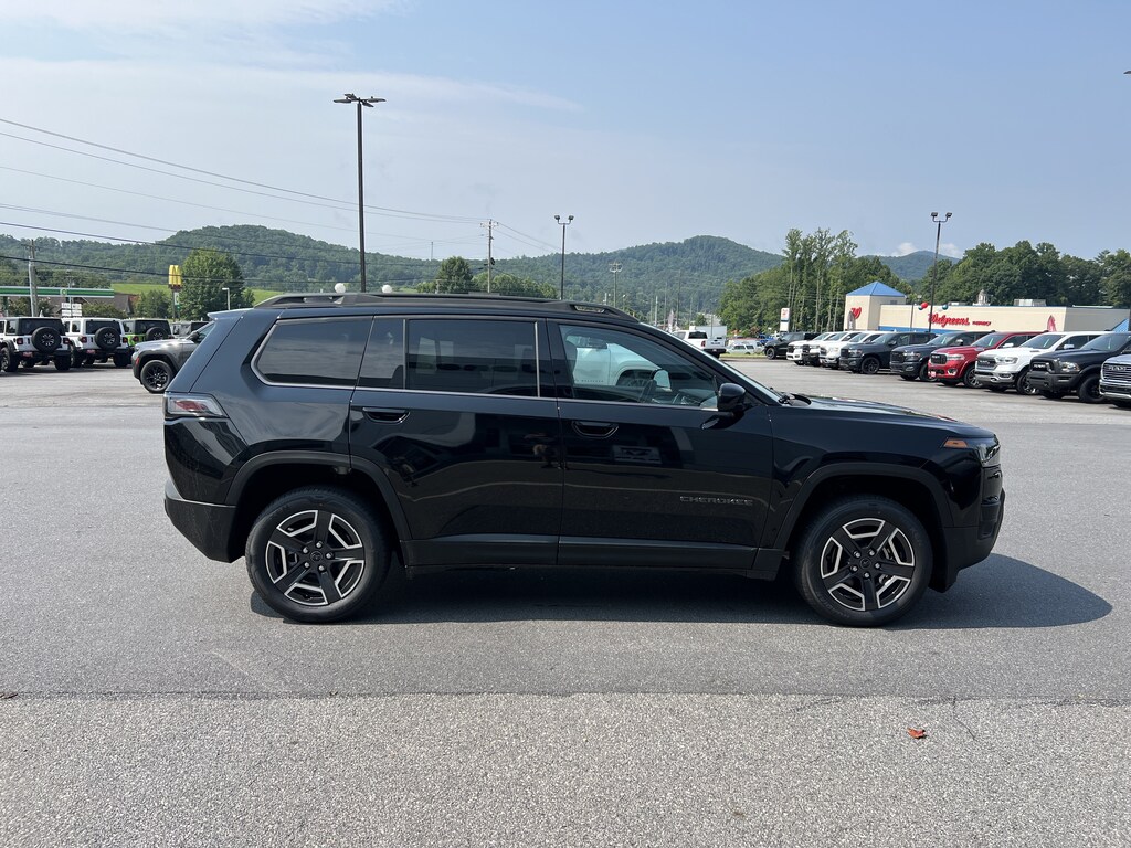 New 2026 Jeep Cherokee Laredo/Limited Sport Utility