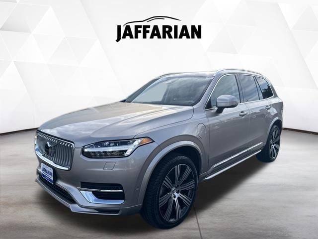 2025 Volvo XC90 Plug-In Hybrid