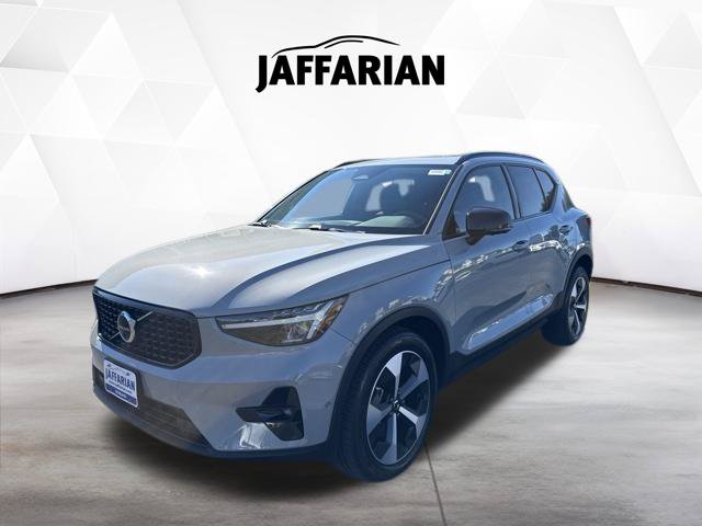 DYNAMIC_PREF_LABEL_INVENTORY_FEATURED_USED_INVENTORY_FEATURED1_ALTATTRIBUTEBEFORE 2025 Volvo XC40 B5 Plus Dark Theme SUV DYNAMIC_PREF_LABEL_INVENTORY_FEATURED_USED_INVENTORY_FEATURED1_ALTATTRIBUTEAFTER