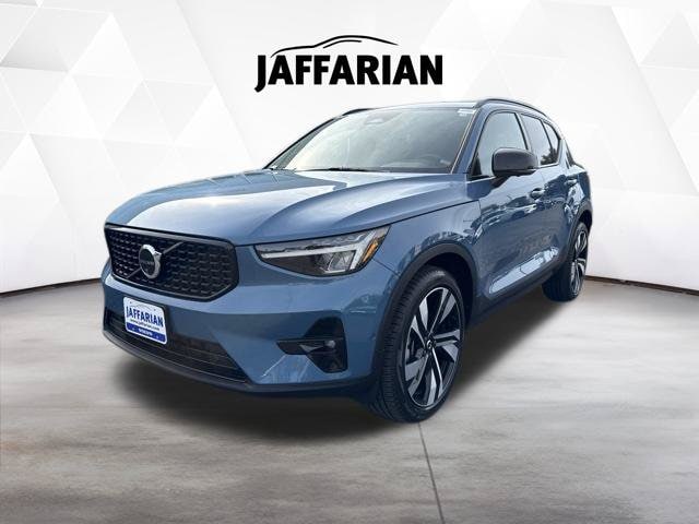 2024 Volvo XC40