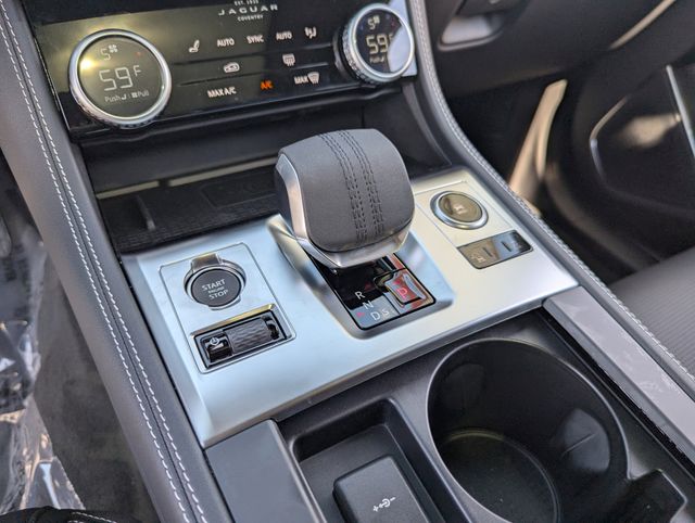 2026 Jaguar F-Pace R-Dynamic S - Photo 20