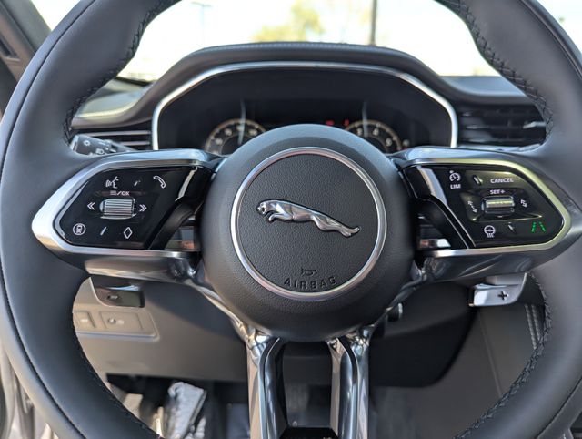 2026 Jaguar F-Pace R-Dynamic S - Photo 21