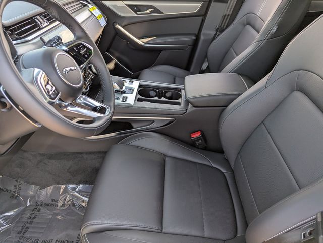 2026 Jaguar F-Pace R-Dynamic S - Photo 14