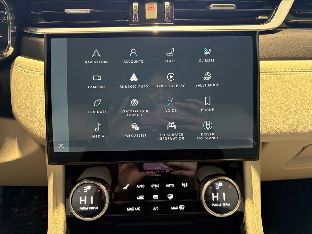 2026 Jaguar F-Pace R-Dynamic S - Photo 24