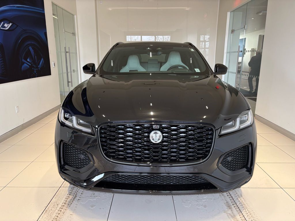 2026 Jaguar F-Pace R-Dynamic S - Photo 7