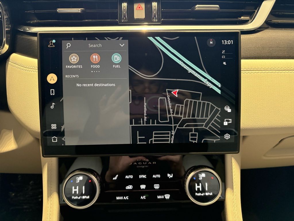 2026 Jaguar F-Pace R-Dynamic S - Photo 22