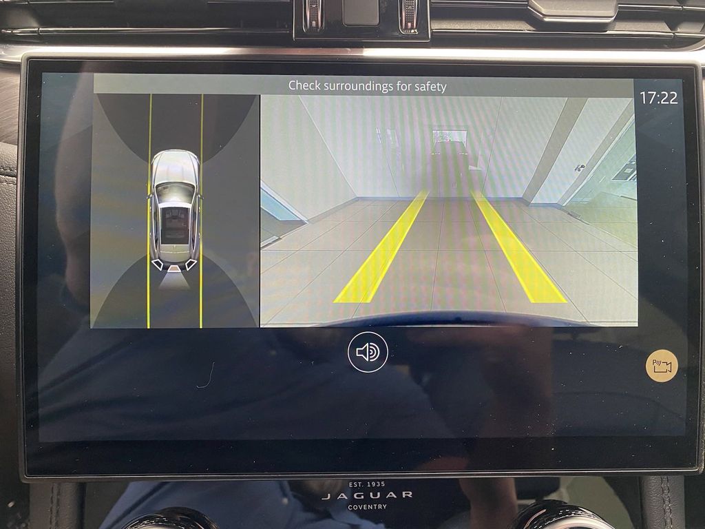 2023 Jaguar F-Pace S - Photo 19