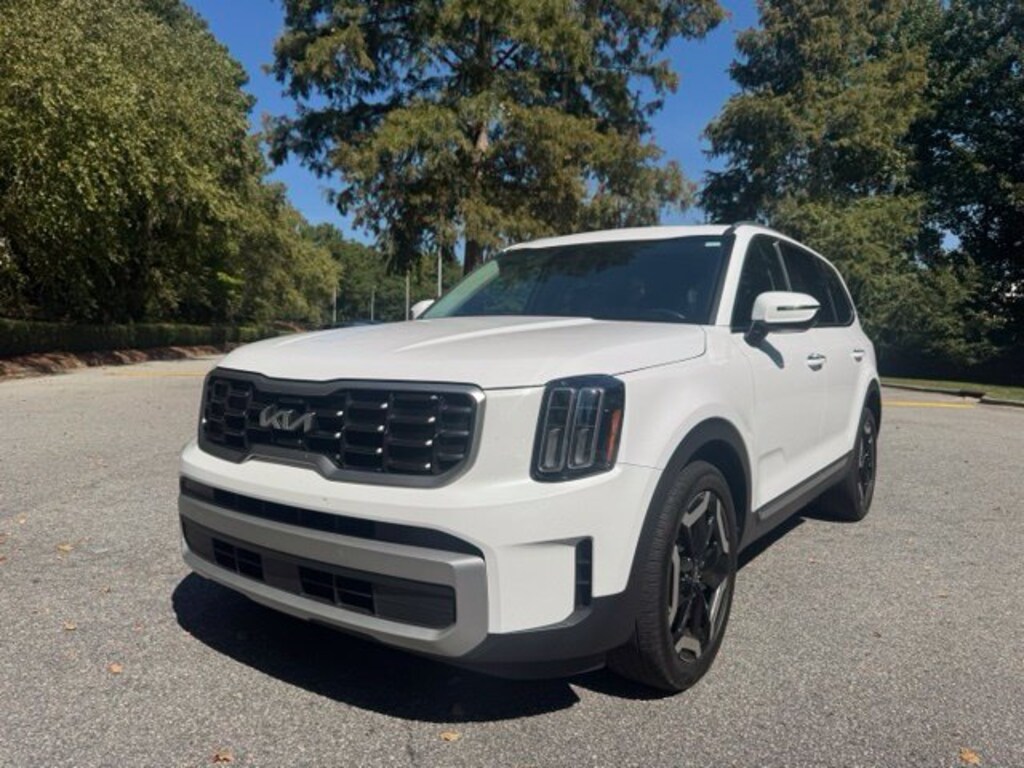 Used 2024 Kia Telluride S SUV