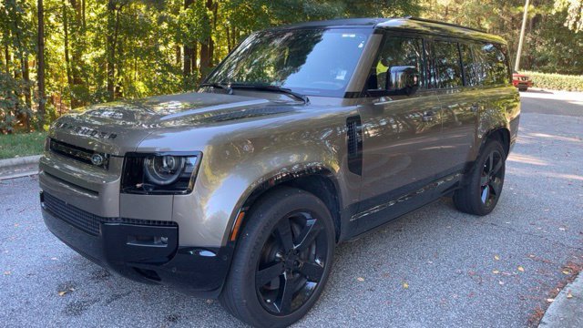 Used 2026 Land Rover Defender 130 X-Dynamic SE SUV