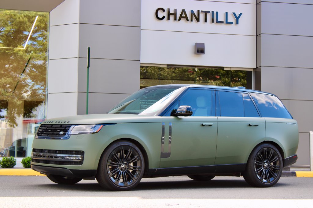 2025 Land Rover Range Rover P530 SE SUV