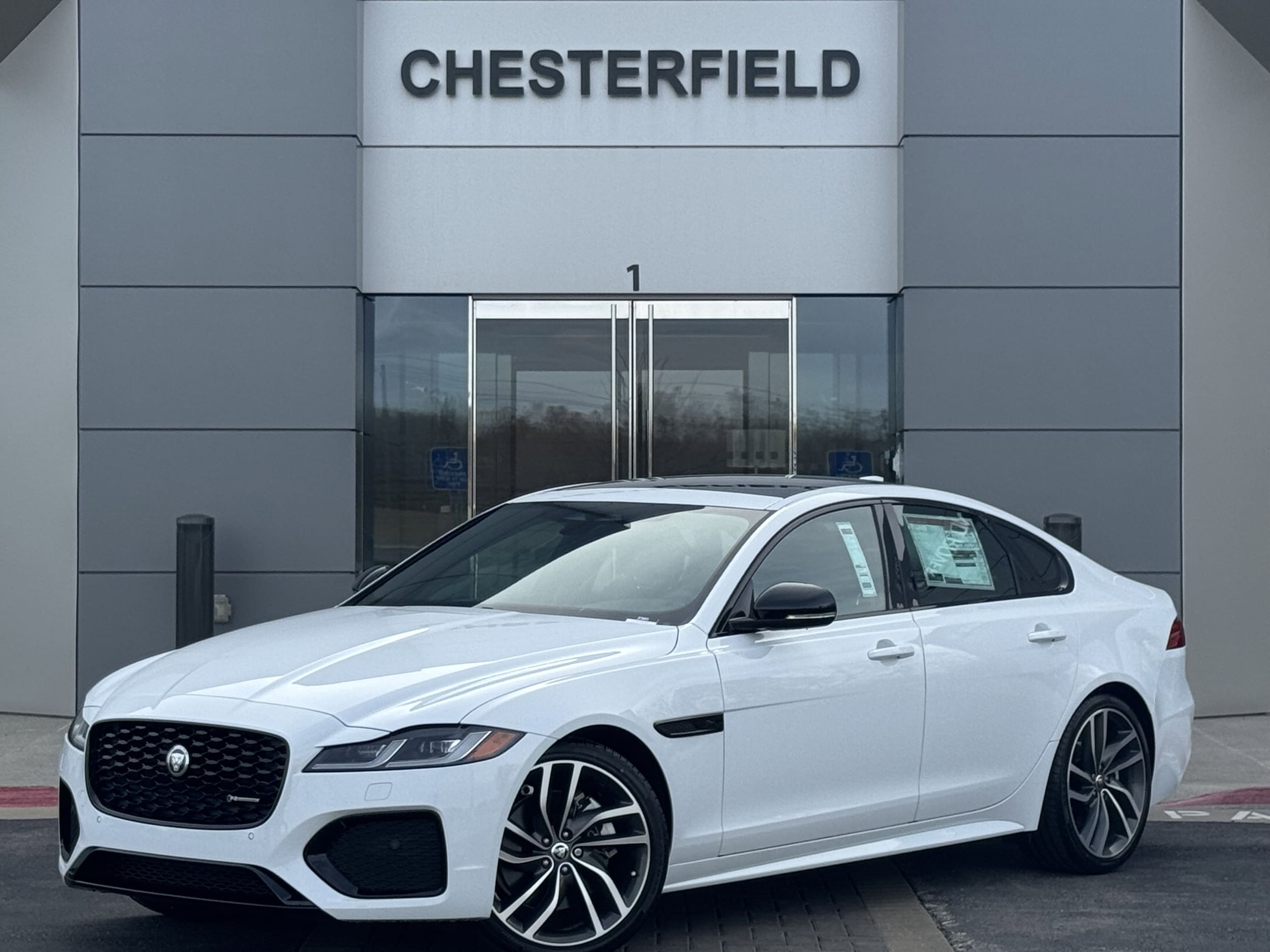 2024 Jaguar XF R-Dynamic SE