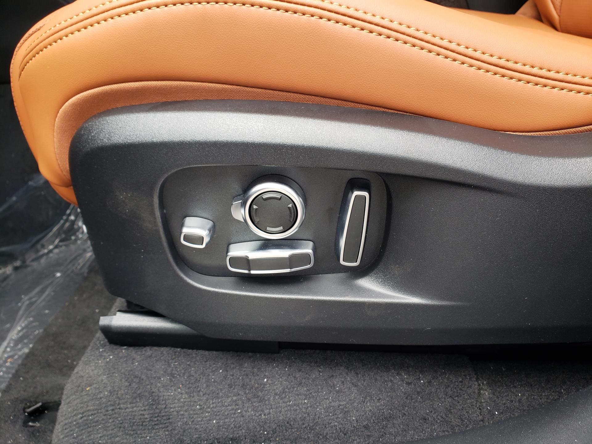 2026 Jaguar F-Pace R-Dynamic S - Photo 19