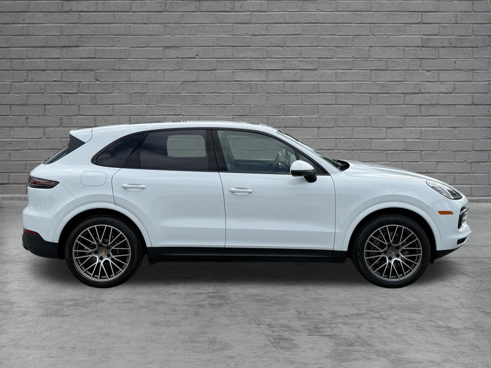 2023 Porsche Cayenne Base - Photo 9