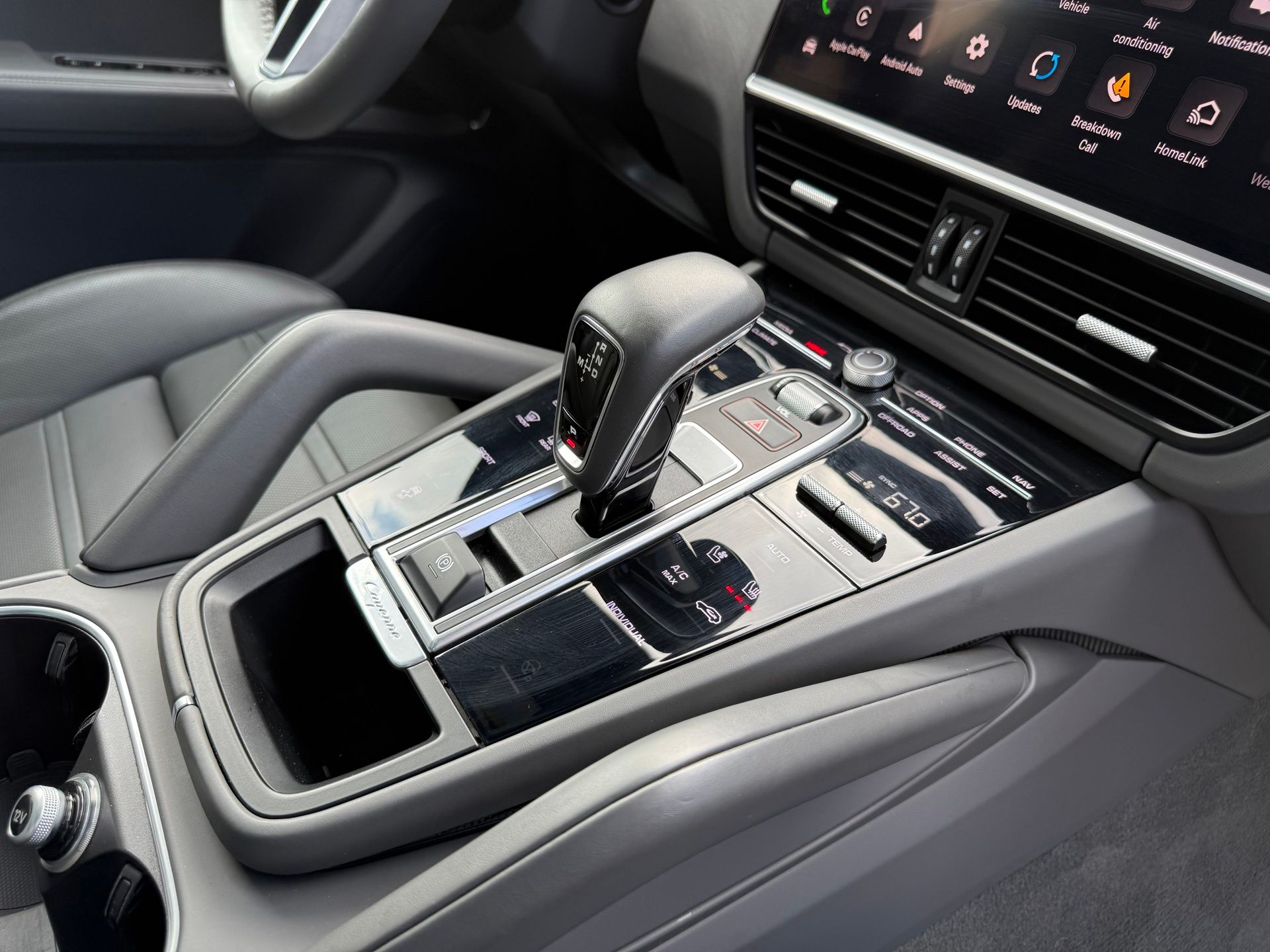 2023 Porsche Cayenne Base - Photo 21