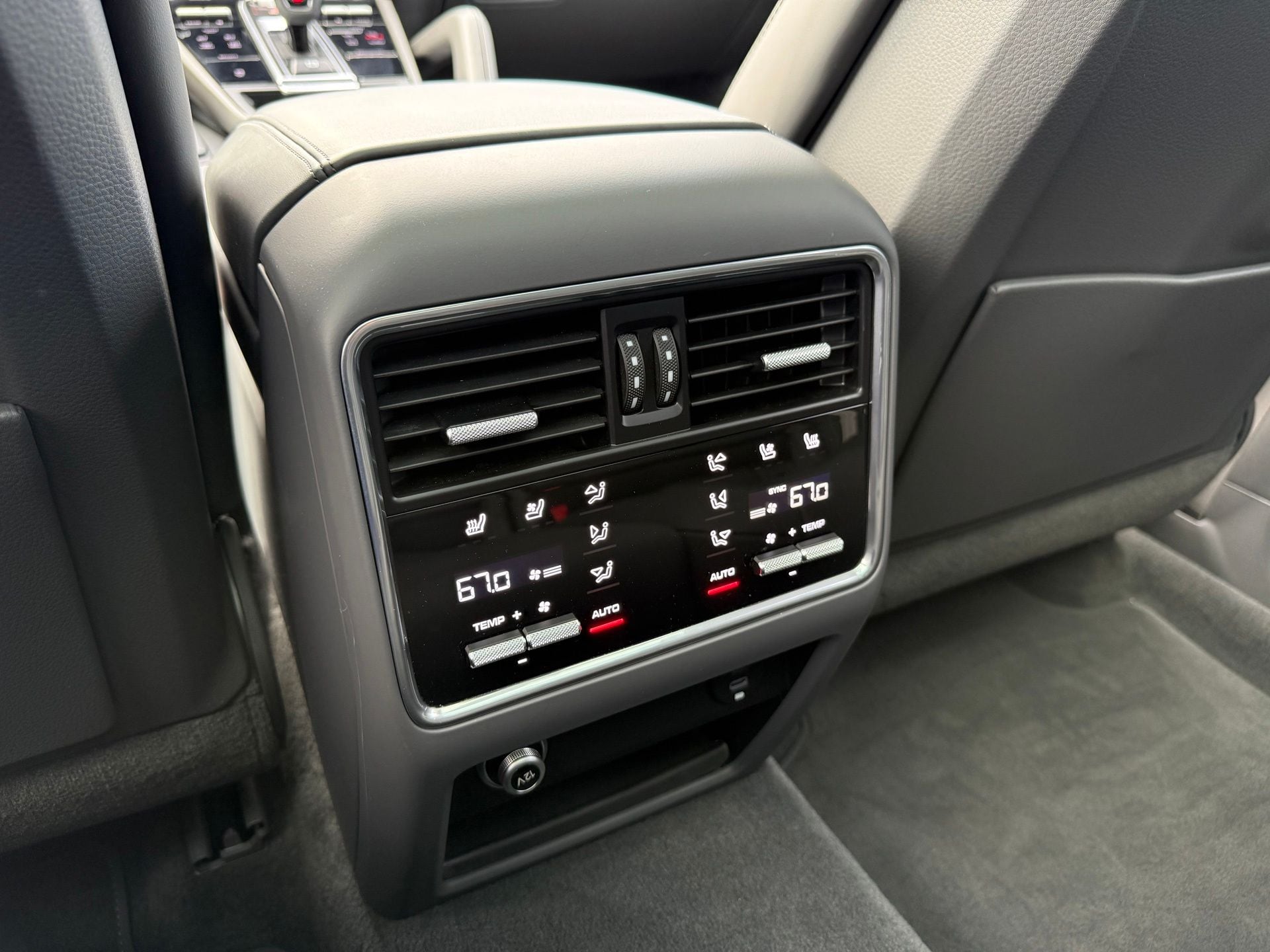 2023 Porsche Cayenne Base - Photo 37