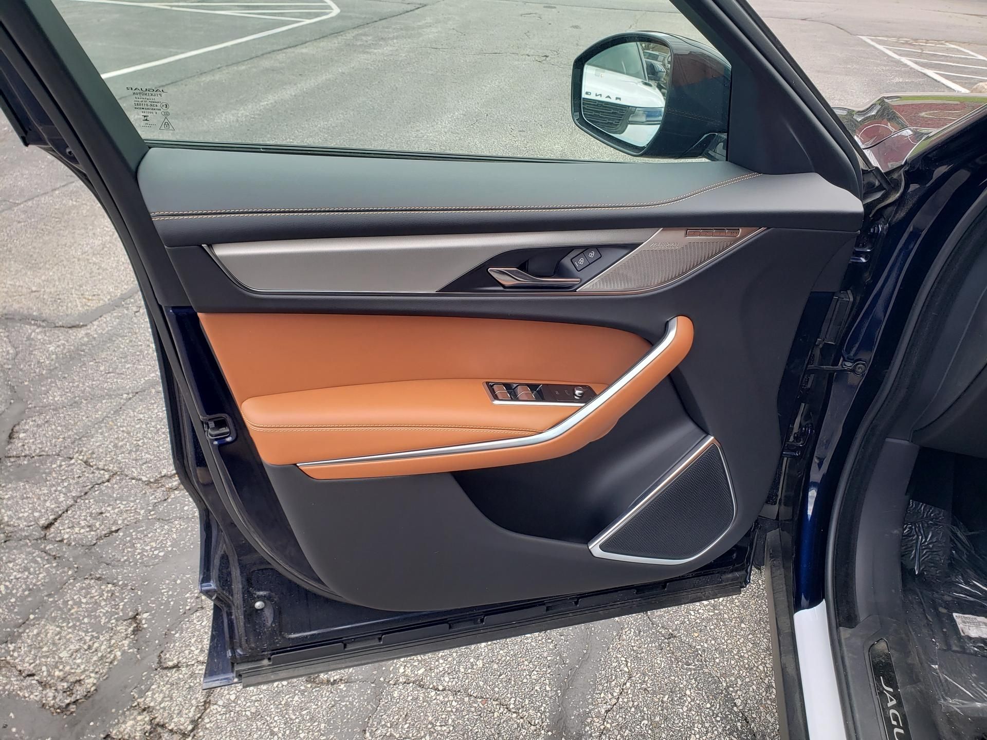 2026 Jaguar F-Pace R-Dynamic S - Photo 10