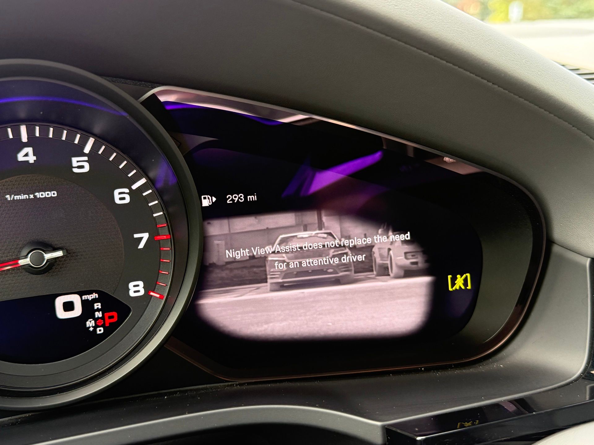 2023 Porsche Cayenne Base - Photo 16