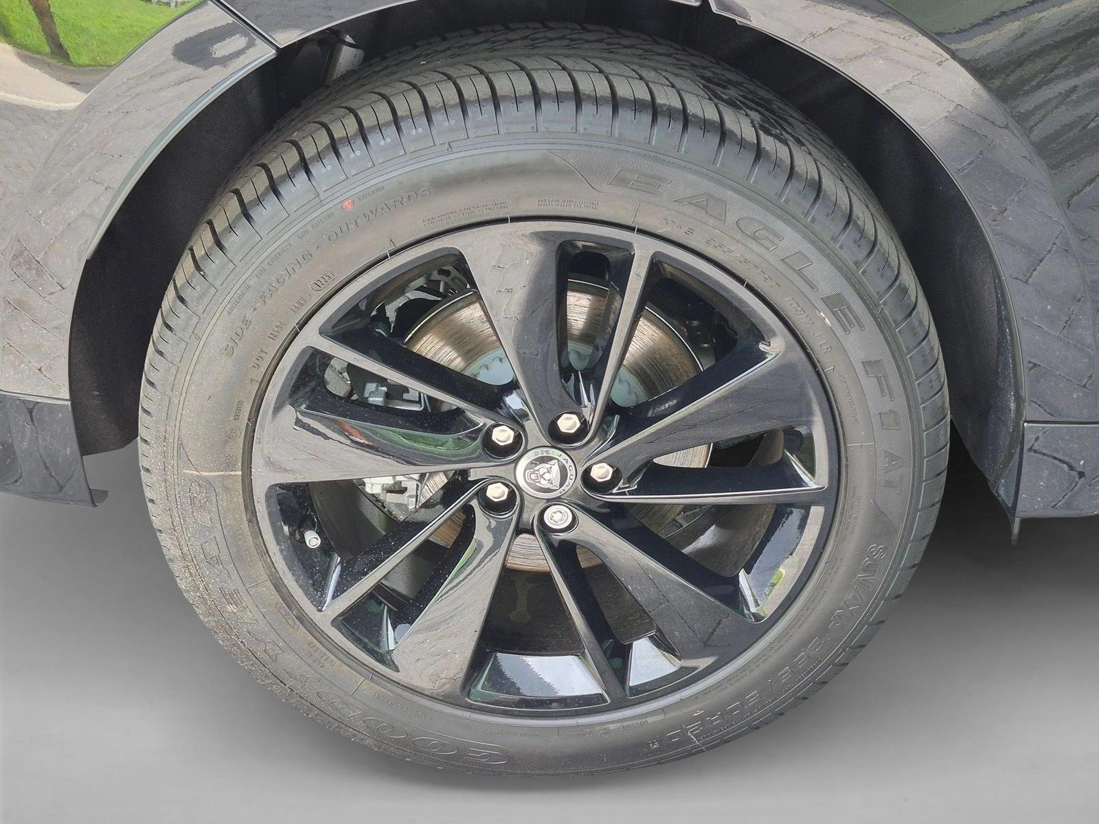 2026 Jaguar F-Pace R-Dynamic S - Photo 8