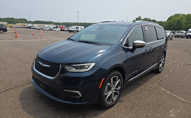  Chrysler Pacifica