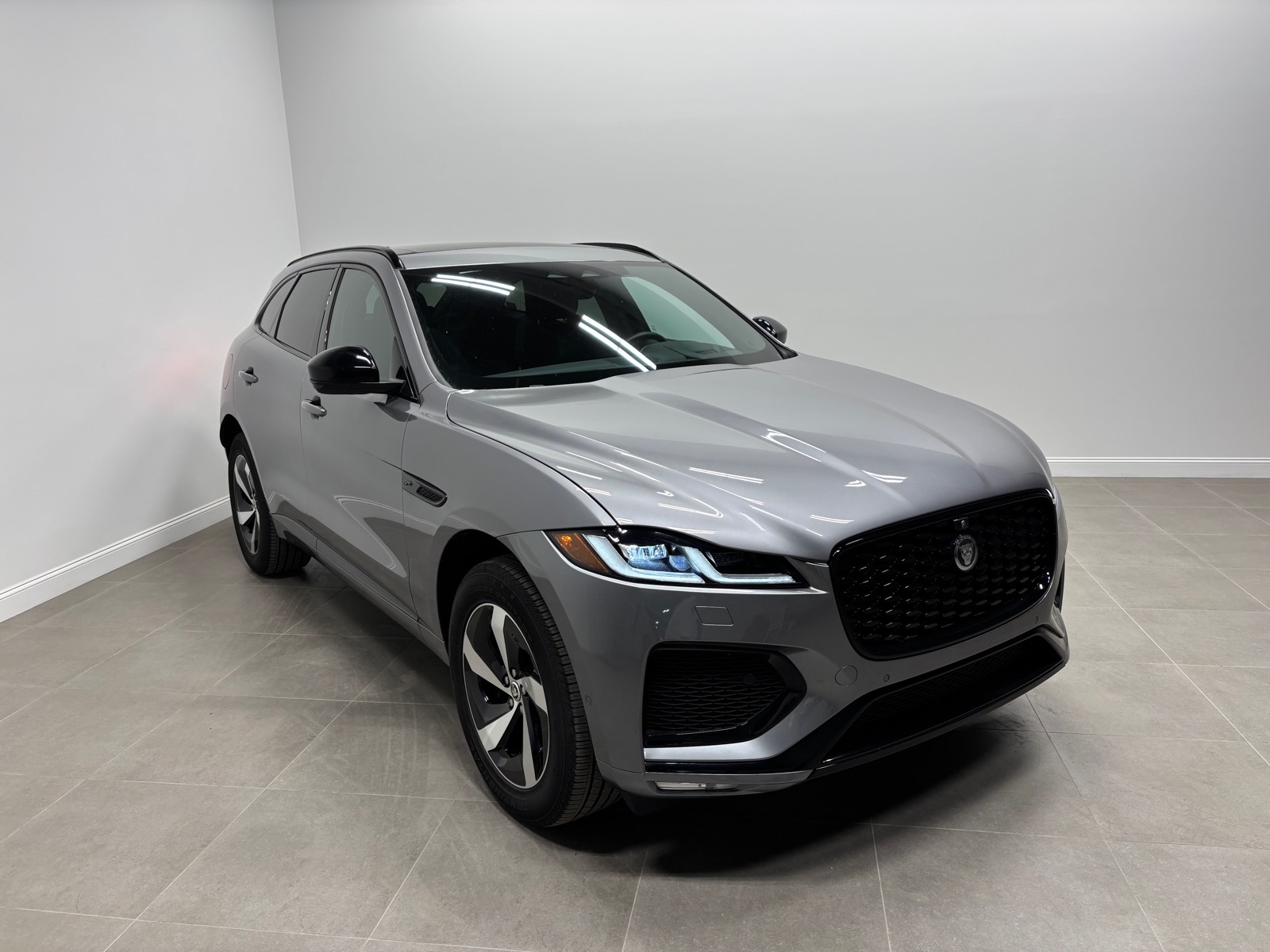 New 2026 Jaguar F-PACE P250 R-Dynamic S SUV