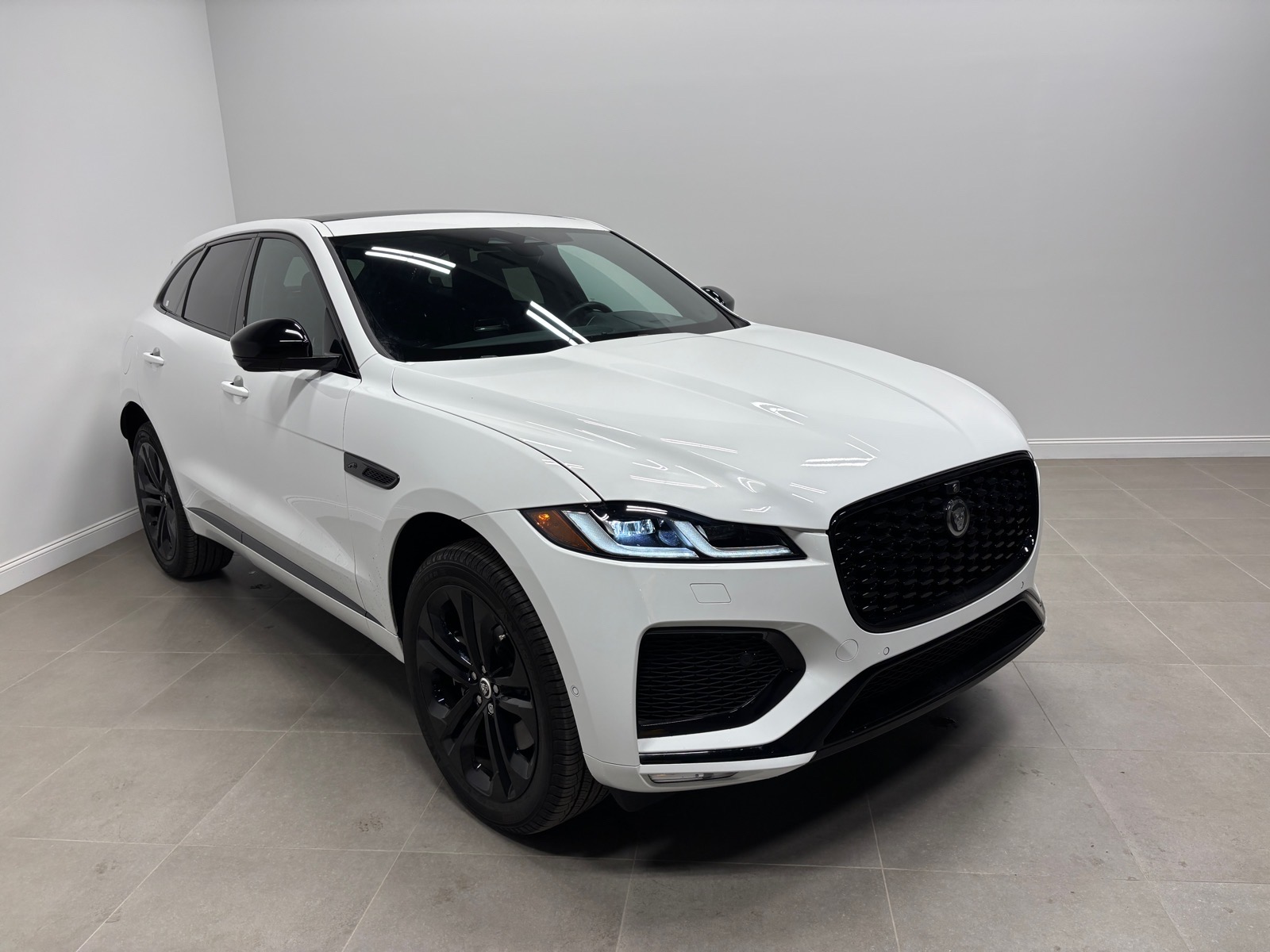 New 2026 Jaguar F-PACE P250 R-Dynamic S SUV