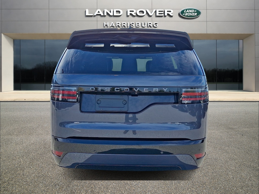 Used 2024 Land Rover Discovery P360 Dynamic SE Sport Utility