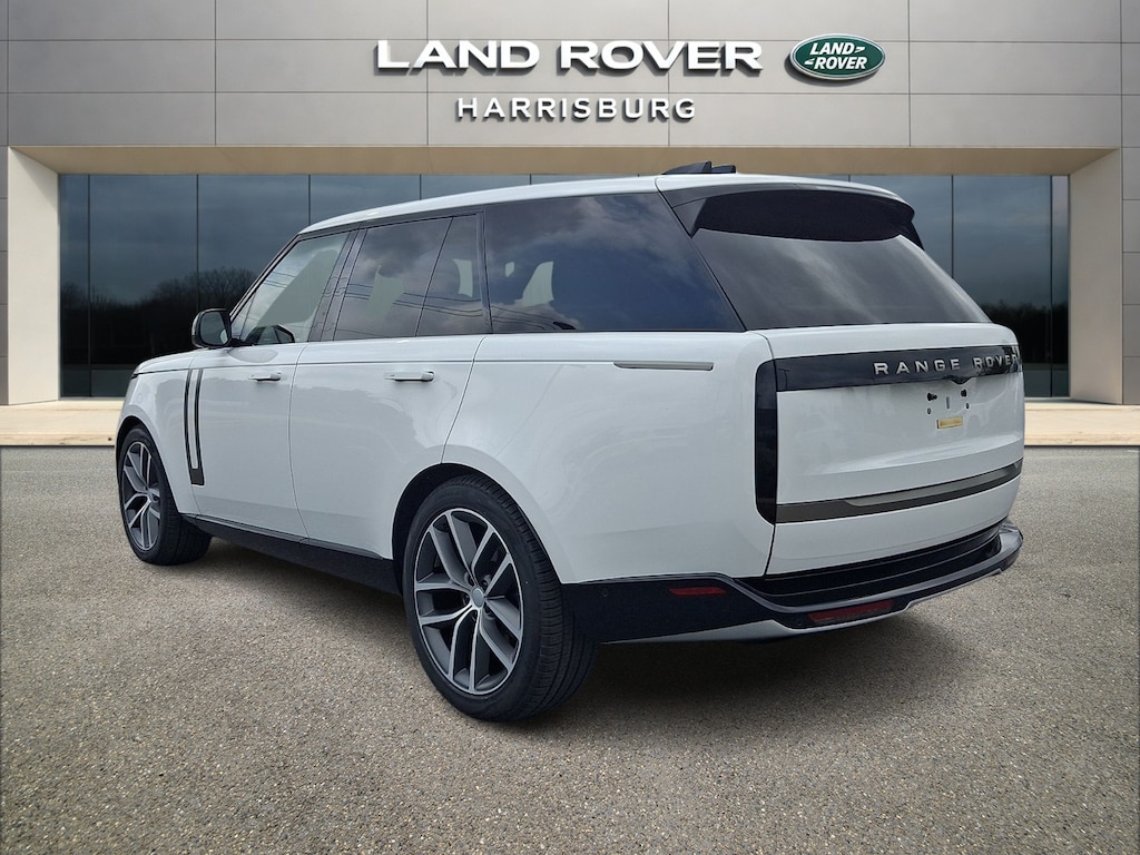 Certified 2025 Land Rover Range Rover P400 SE Sport Utility