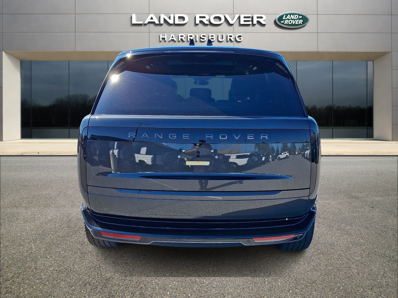 Certified 2025 Land Rover Range Rover P400 SE Sport Utility