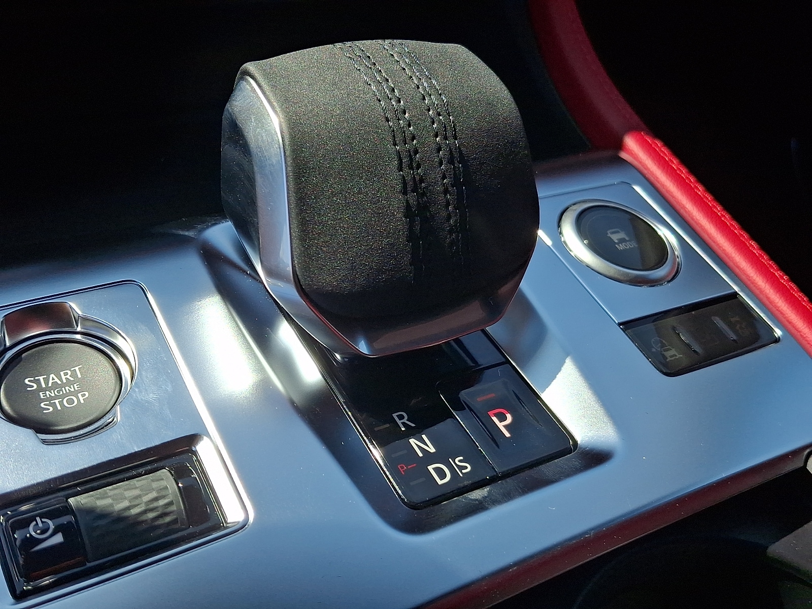 2026 Jaguar F-Pace R-Dynamic S - Photo 14