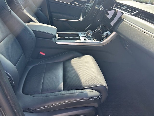 2022 Jaguar XF R-Dynamic SE - Photo 21