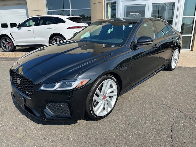 2022 Jaguar XF R-Dynamic SE - Photo 2
