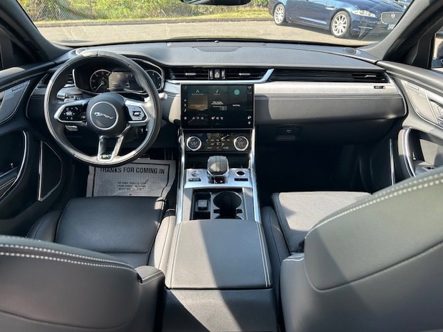 2022 Jaguar XF R-Dynamic SE - Photo 18