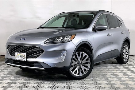 2022 Ford Escape Hybrid Titanium SUV