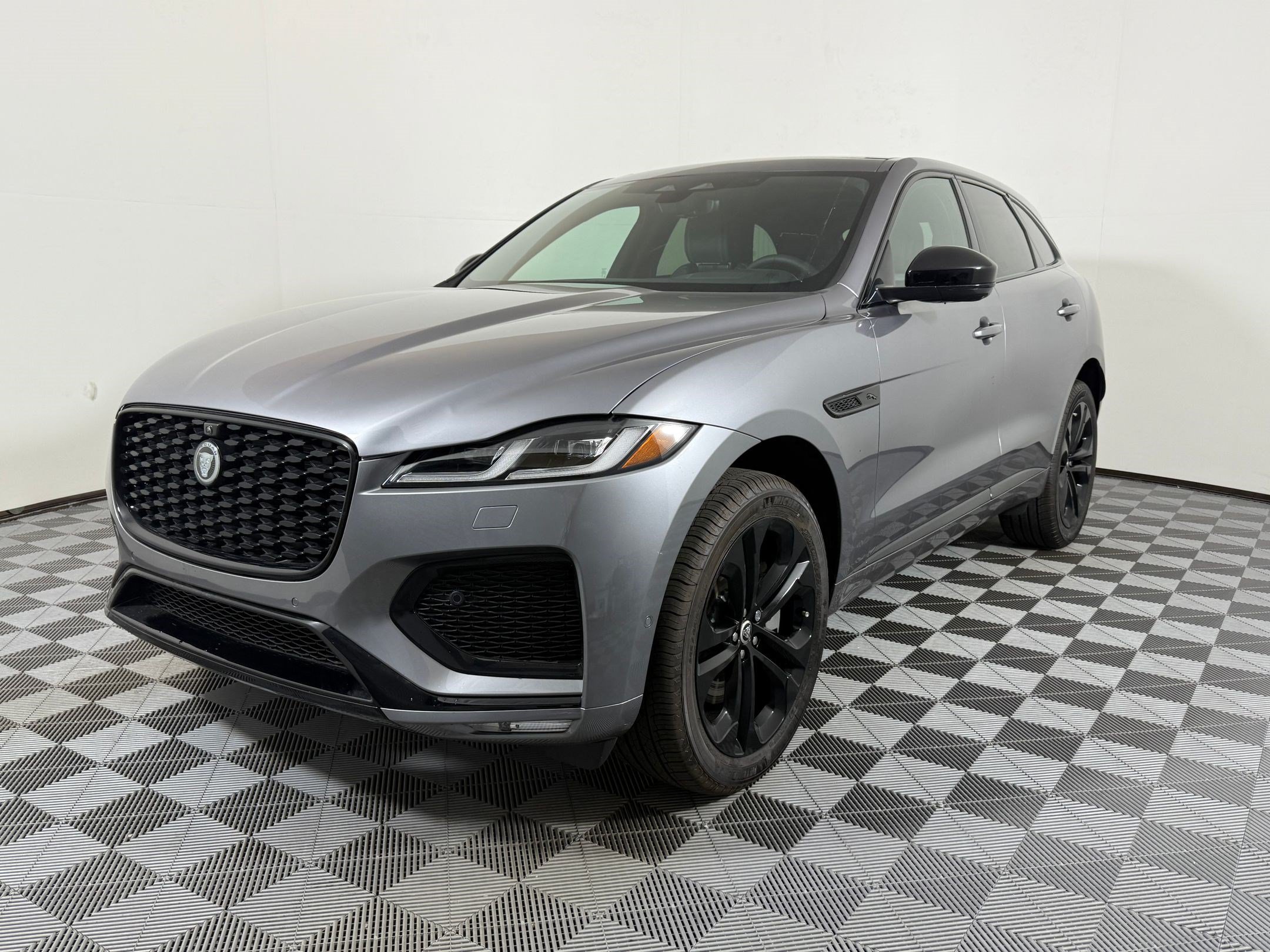 2026 Jaguar F-PACE P250 R-Dynamic S SUV TA761297