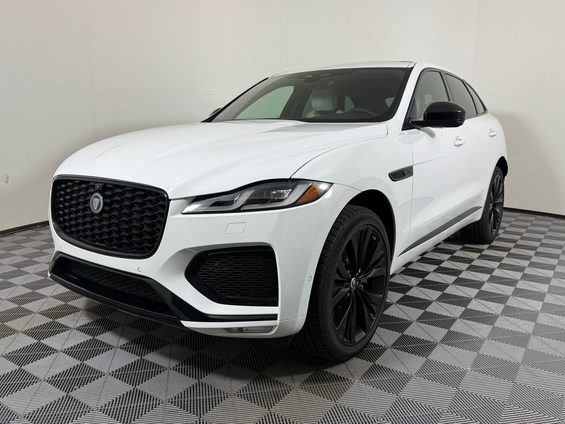 2026 Jaguar F-PACE P400 R-Dynamic S SUV