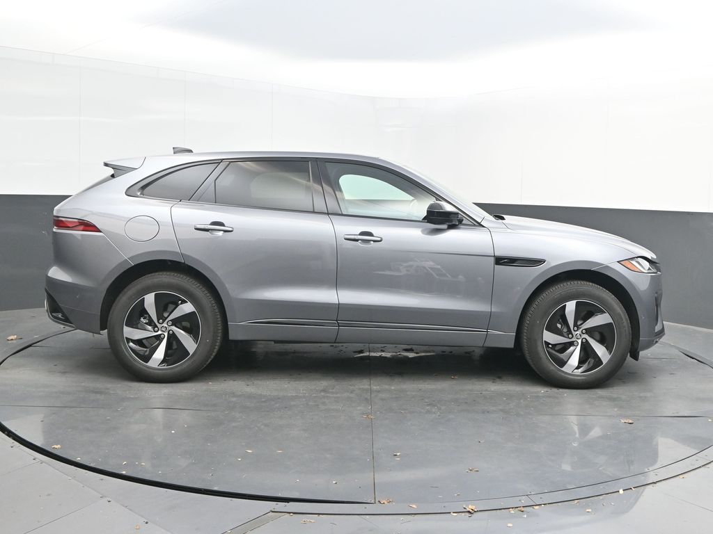 2026 Jaguar F-Pace R-Dynamic S - Photo 8