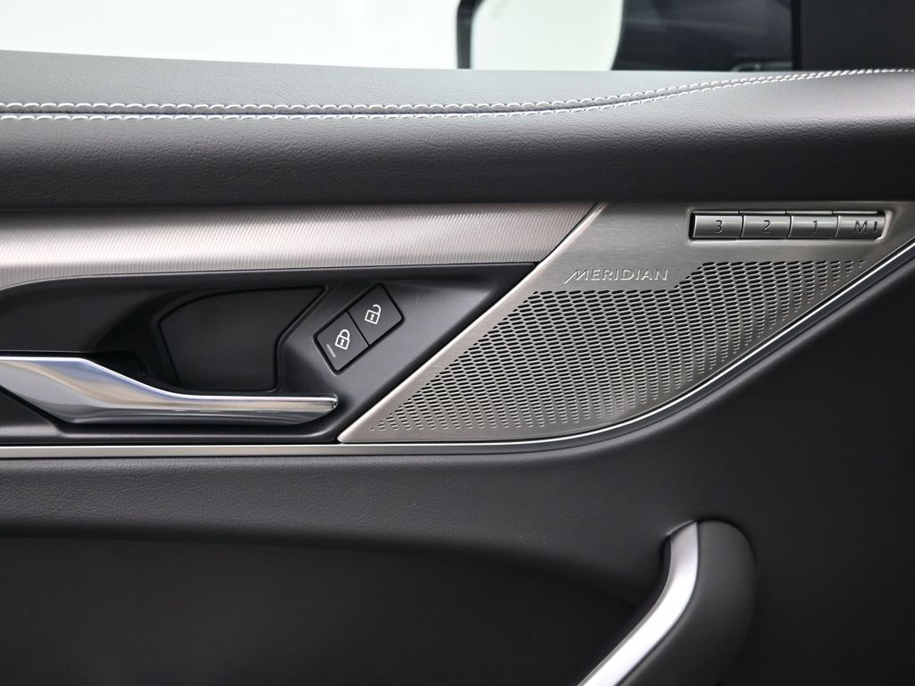 2026 Jaguar F-Pace R-Dynamic S - Photo 19