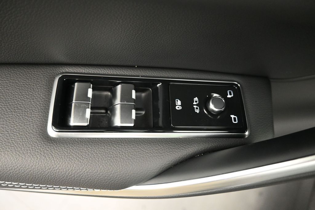 2026 Jaguar F-Pace R-Dynamic S - Photo 22