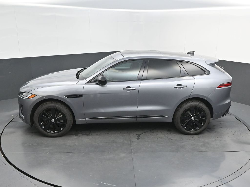 2026 Jaguar F-Pace R-Dynamic S - Photo 31