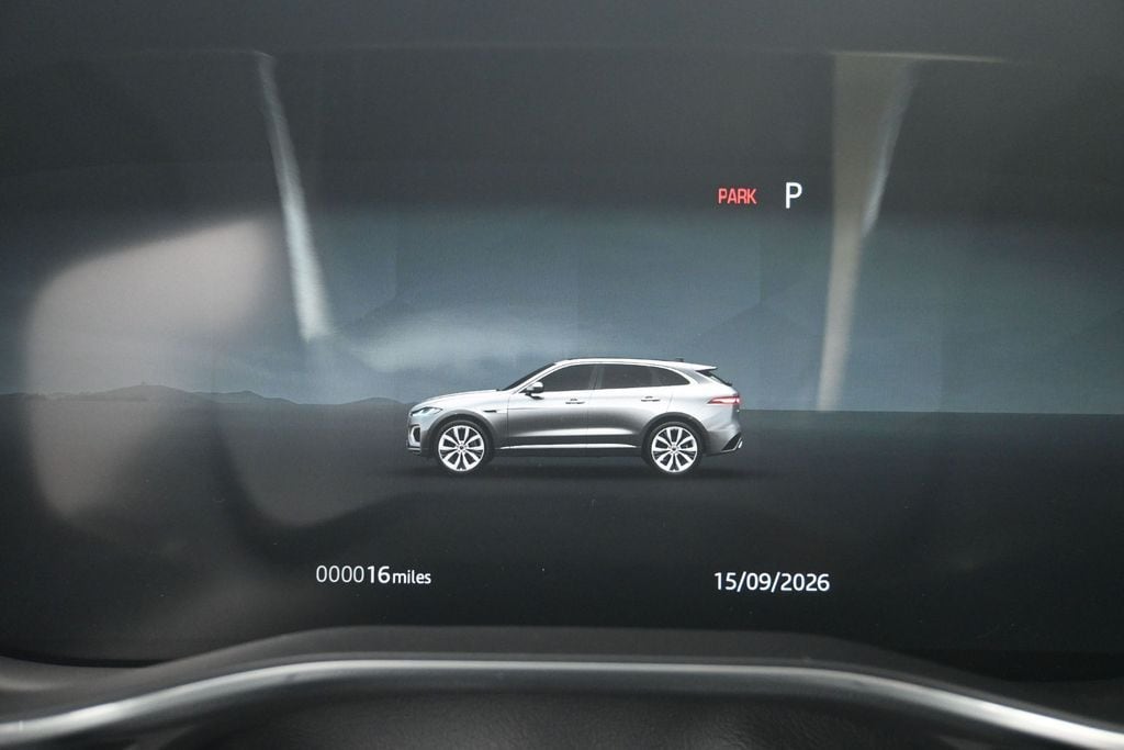 2026 Jaguar F-Pace R-Dynamic S - Photo 25