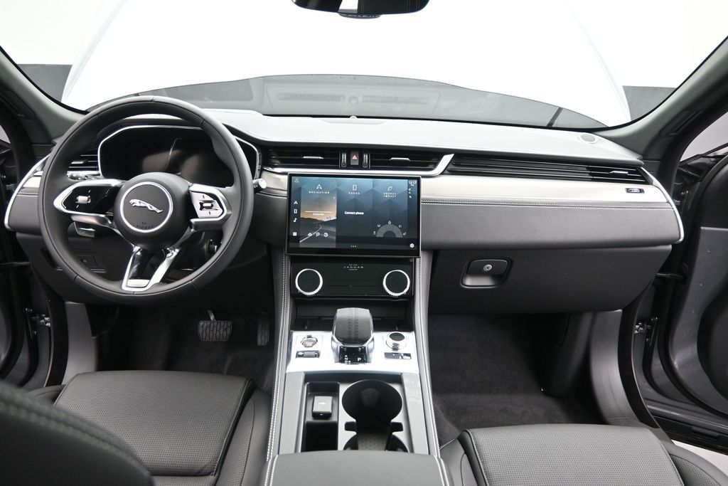 2026 Jaguar F-Pace R-Dynamic S - Photo 19