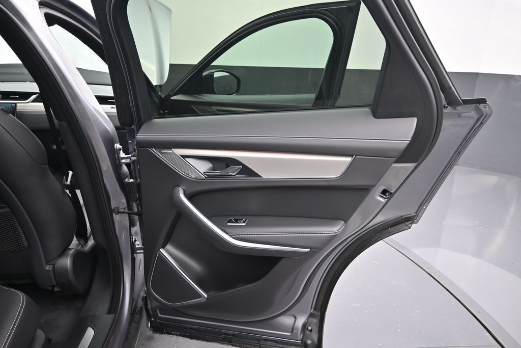 2026 Jaguar F-Pace R-Dynamic S - Photo 12